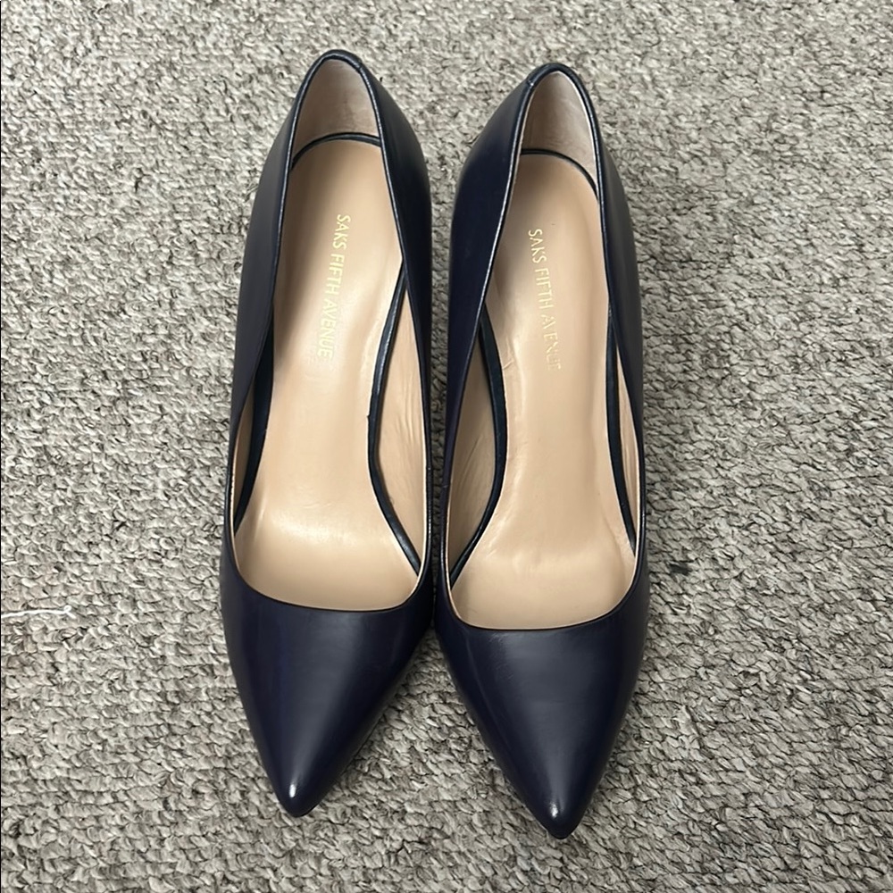 Saks Fifth Avenue Blue Heels Sleek Minimalist Design BN size 7